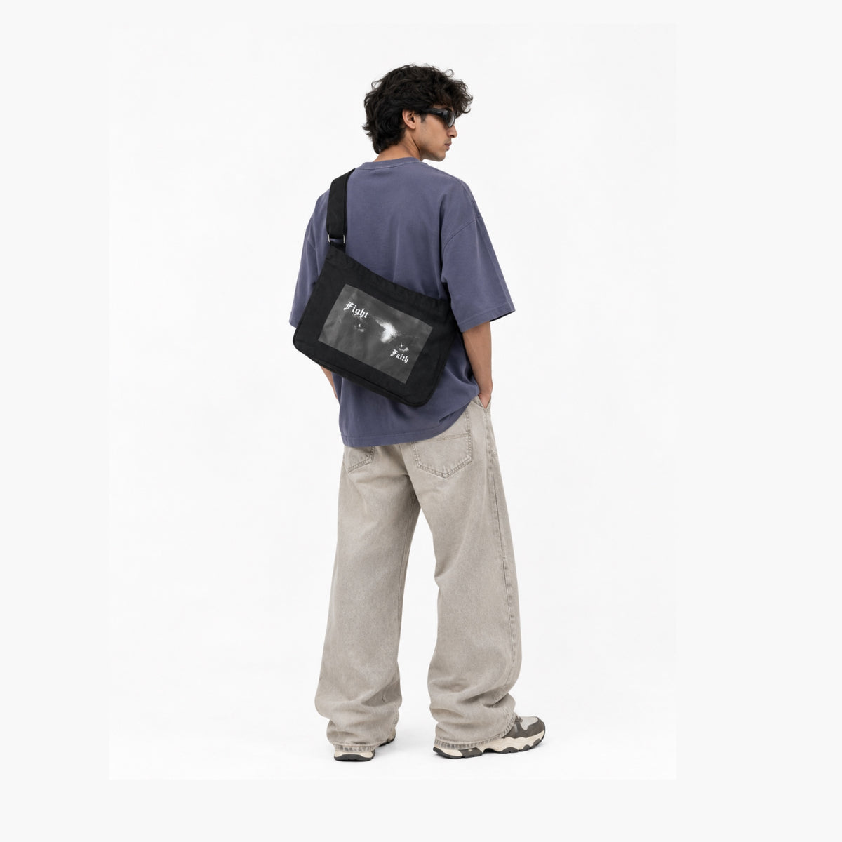 Hunter eye printed crossbody bag
