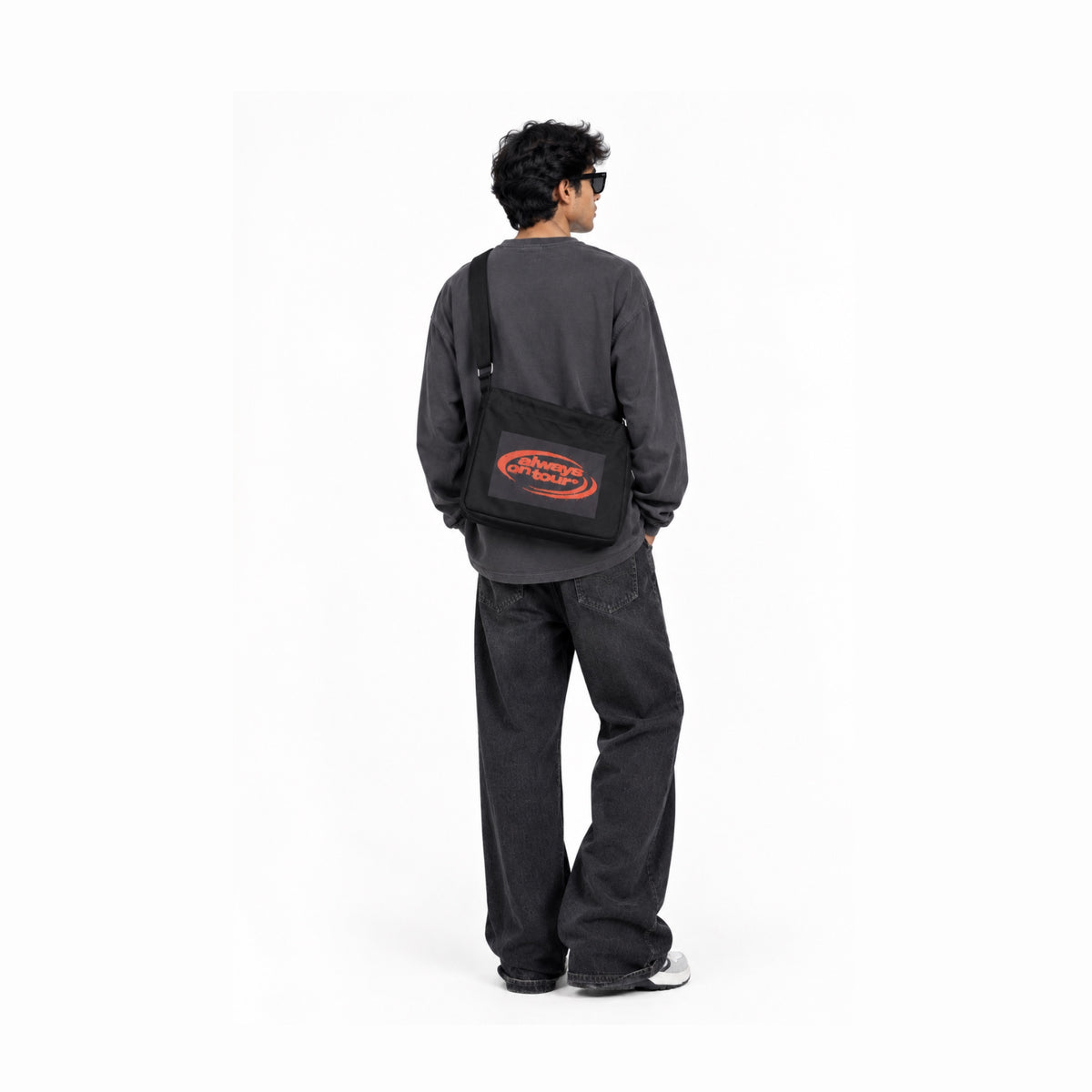 tour printed crosbody bag